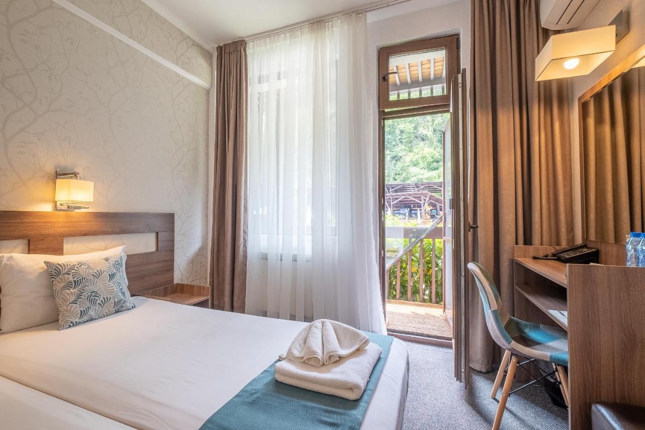 Park Hotel Asenevtsi Велико-Тырново Экстерьер фото